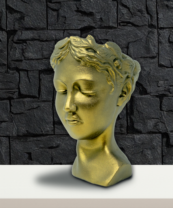 Leah Vase